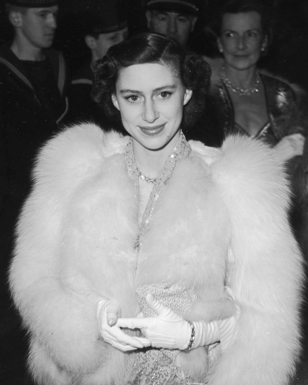 Princess Margaret at the event in Leicester Square in 1951, wearing the outfit that seems to have inspired Lady Margarita Armstrong-Jones. Photo: @princessmargaretdiaries/Instagram Princess Margaret at the event in Leicester Square in 1951, wearing the outfit that seems to have inspired Lady Margarita Armstrong-Jones. Photo: @princessmargaretdiaries/Instagram