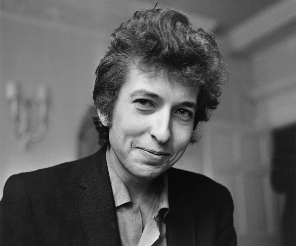 Singer and songwriter Bob Dylan in 1965. Photo: H Thompson / Evening Standard / Hulton Archive / Getty Images / TNS Singer and songwriter Bob Dylan in 1965. Photo: H Thompson / Evening Standard / Hulton Archive / Getty Images / TNS