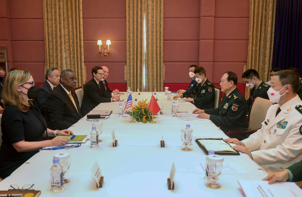 Lloyd Austin and Wei Fenghe meet on the sidelines of the ADMM-Plus security talks. Photo: Xinhua