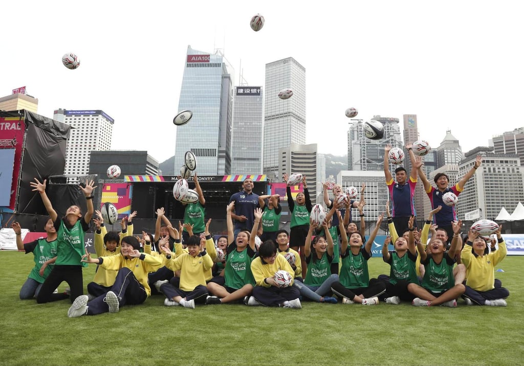 Laureus academy member Bryan Habana with children in Hong Kong. Photo: Laureus Laureus academy member Bryan Habana with children in Hong Kong. Photo: Laureus