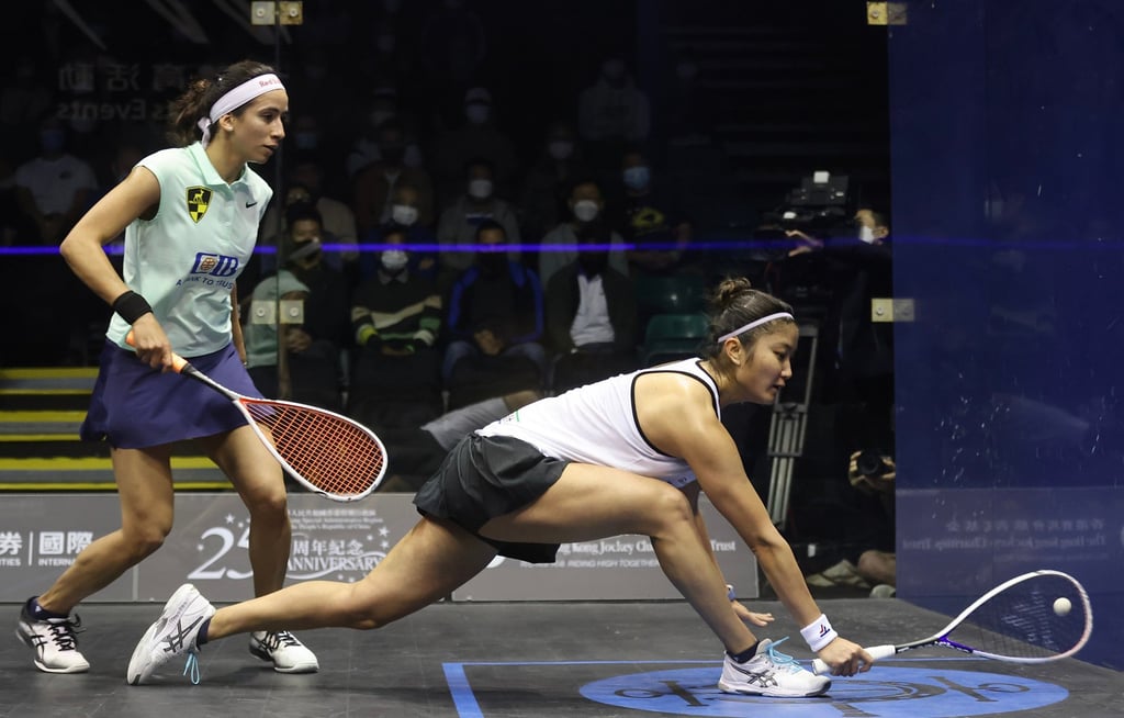 Nouran Gohar (left) takes on Satomi Watanabe at the Hong Kong Squash Open 2022 women’s quarter final. Photo: Jonathan Wong