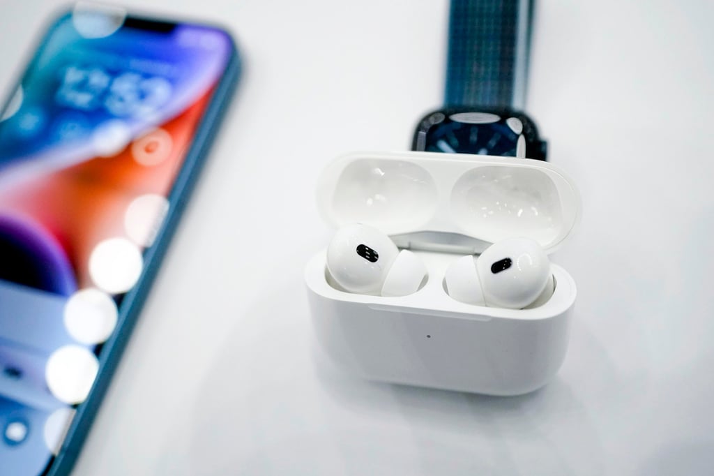 Apple outsources the production of AirPods Pro from suppliers in China. Photo: AP Photo Apple outsources the production of AirPods Pro from suppliers in China. Photo: AP Photo