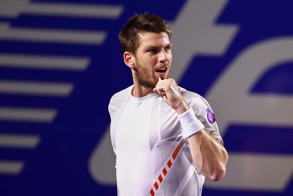 Cameron Norrie of Britain celebrates after defeating Stefanos Tsitsipas at the Mexican Open. Photo: EPA-EFE