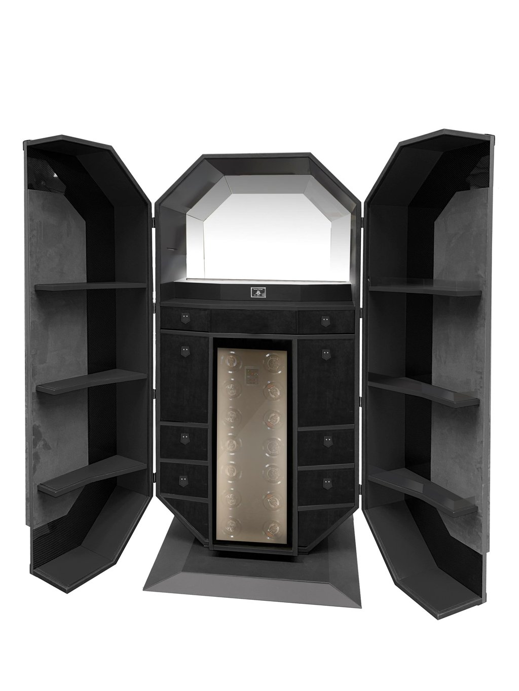 The Emerald Watch trunk with a customisable speaker system, cigar humidor and more. Photo: Royal Trunk & Co. The Emerald Watch trunk with a customisable speaker system, cigar humidor and more. Photo: Royal Trunk & Co.