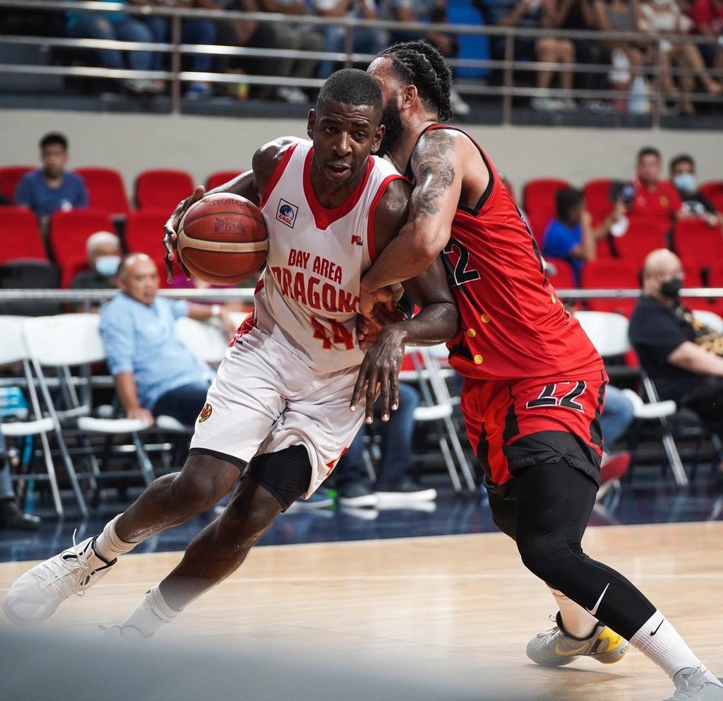 Andrew Nicholson (left) is averaging a league-leading 38.5 points in his four appearances for the Bay Area Dragons this season. Photo: Handout