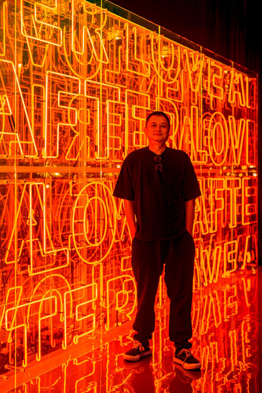 Serving as the production designer of this year’s exhibition is William Chang Suk-ping, an Oscar nominee who has enjoyed an illustrious career in visual and costume design, and film editing and production.