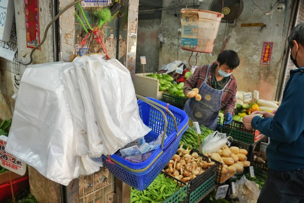 Loose fresh goods are exempt from the levy. Photo: Elson Li