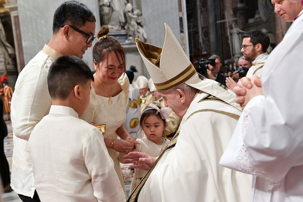 Pope Francis celebrates Christmas Eve mass in St Peter’s Basilica at the Vatican on Saturday. Photo: Vatican Media via Reuters Pope Francis celebrates Christmas Eve mass in St Peter’s Basilica at the Vatican on Saturday. Photo: Vatican Media via Reuters