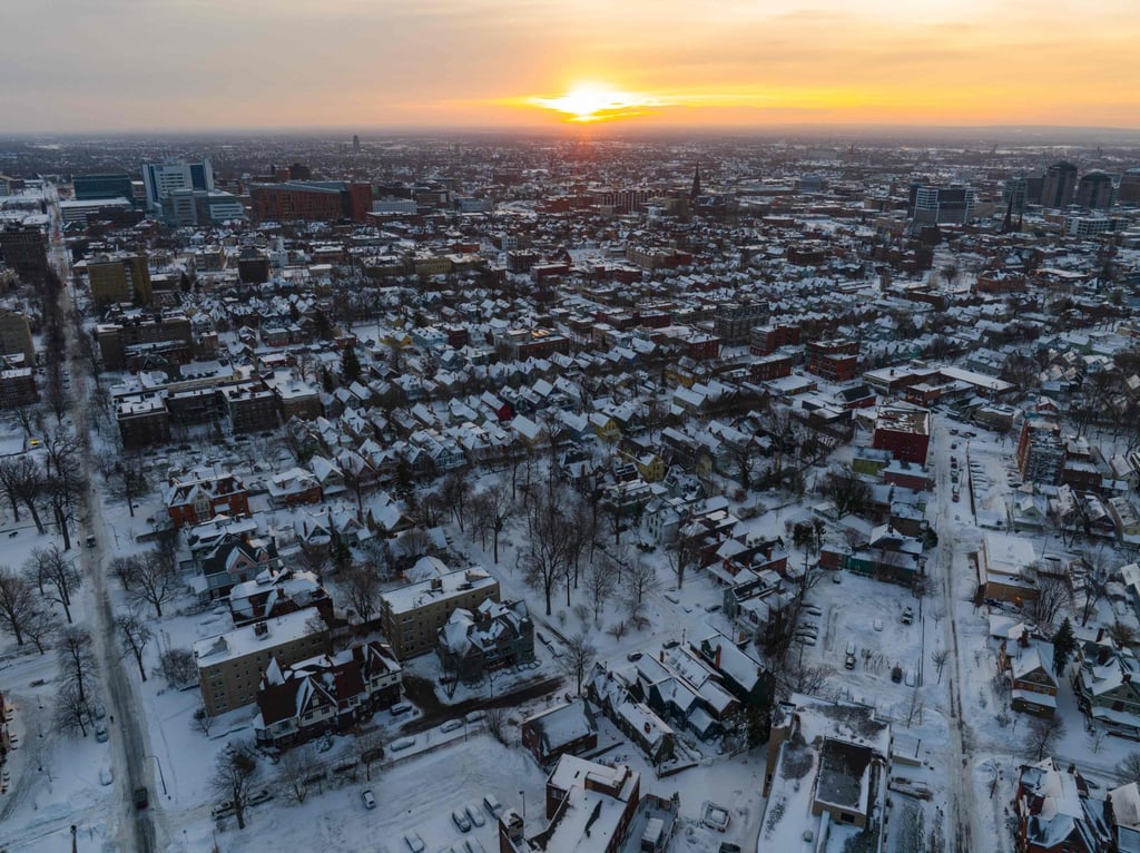 The sun rises over Buffalo, New York on Wednesday. Photo: AFP The sun rises over Buffalo, New York on Wednesday. Photo: AFP