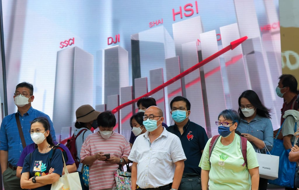 A display of the Hang Seng Index in Central on 5 October 2022. Photo: Jelly Tse. A display of the Hang Seng Index in Central on 5 October 2022. Photo: Jelly Tse.