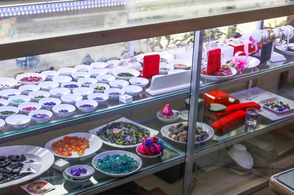 Gems piled in porcelain bowls in Chanthaburi’s gem dealers’ quarter. Photo: Thomas Bird Gems piled in porcelain bowls in Chanthaburi’s gem dealers’ quarter. Photo: Thomas Bird