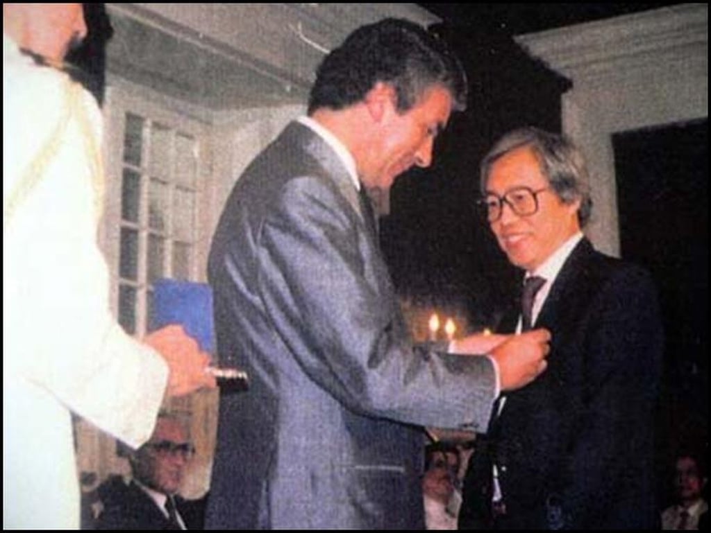 Doming Lam Ngok-pui is conferred a medal of distinction for cultural contribution to Macau, where he was born, by the then Portuguese territory’s governor in 1988, one of several awards he earned in a long career. Photo: Handout picture Doming Lam Ngok-pui is conferred a medal of distinction for cultural contribution to Macau, where he was born, by the then Portuguese territory’s governor in 1988, one of several awards he earned in a long career. Photo: Handout picture