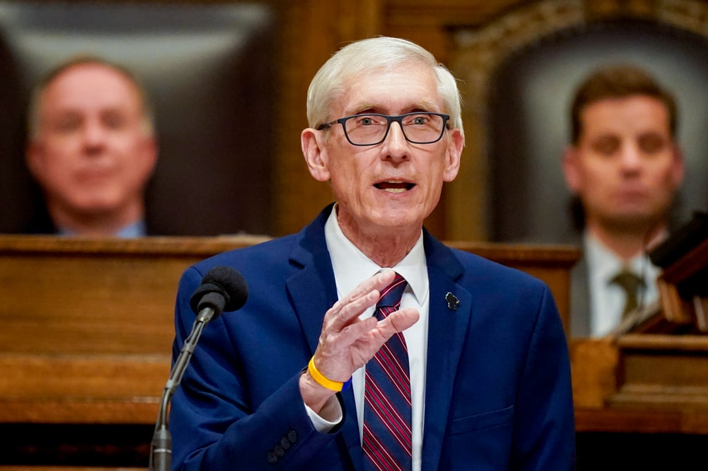 Wisconsin Governor Tony Evers addresses a joint session of the state legislature in Madison, Wisconsin in February 2022. Photo: AP Photo