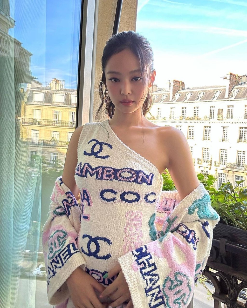 Jennie Kim has been dubbed the “Human Chanel”. Photo: @jennierubyjane/Instagram