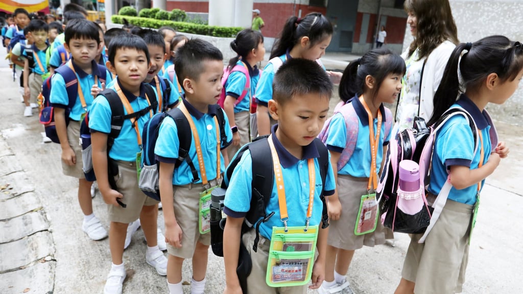 Primary school pupils can resume face-to-face lessons at the end of February. Photo: Dickson Lee