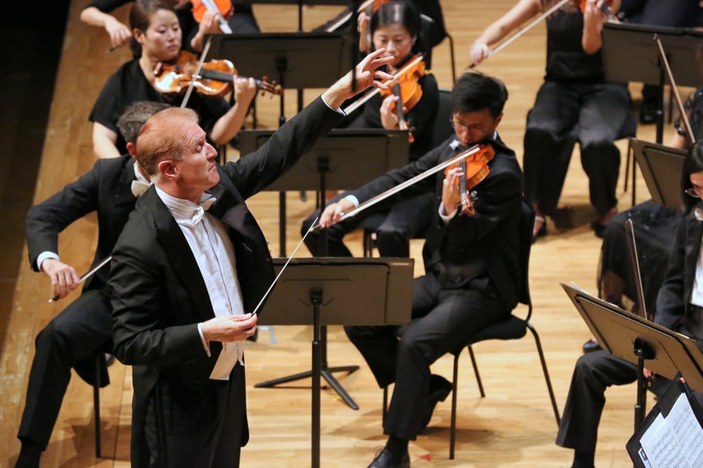 Christoph Poppen conducts the Hong Kong Sinfonietta. He will take over as its music director from the 2023/24 season onwards. Photo; Hong Kong Sinfonietta