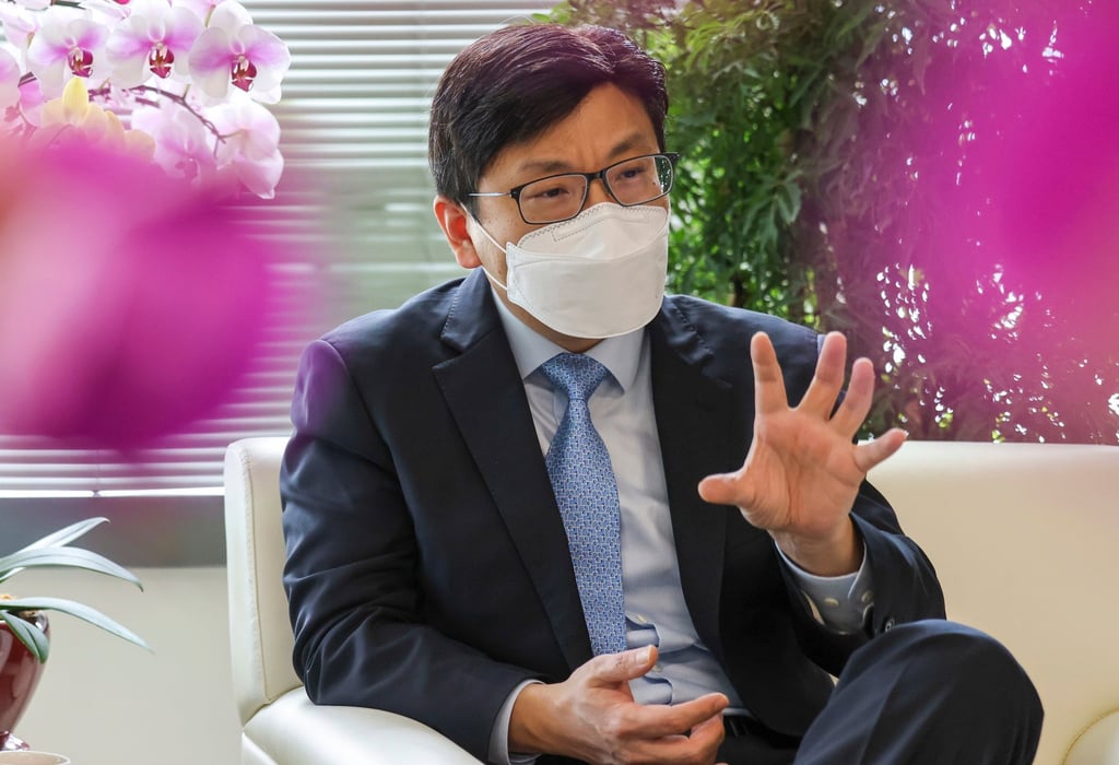 Secretary for Labour and Welfare Chris Sun. Photo: Jonathan Wong Secretary for Labour and Welfare Chris Sun. Photo: Jonathan Wong