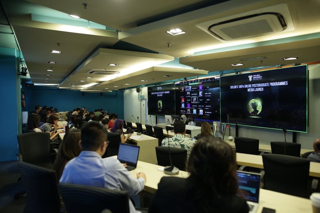 Taylor’s University’s 100 per cent online postgraduate programmes cater to busy professionals looking to keep their skill set up to date while accommodating their work-life-study balance. Taylor’s University’s 100 per cent online postgraduate programmes cater to busy professionals looking to keep their skill set up to date while accommodating their work-life-study balance.