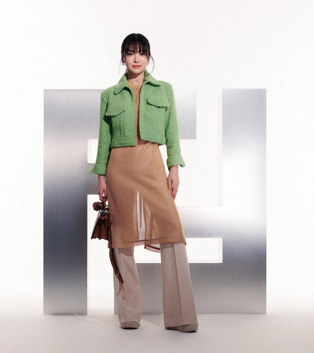 Song Hye-kyo rocking utilitarian Fendi pieces for a brand shoot. Photo: @fendi/Instagram Song Hye-kyo rocking utilitarian Fendi pieces for a brand shoot. Photo: @fendi/Instagram