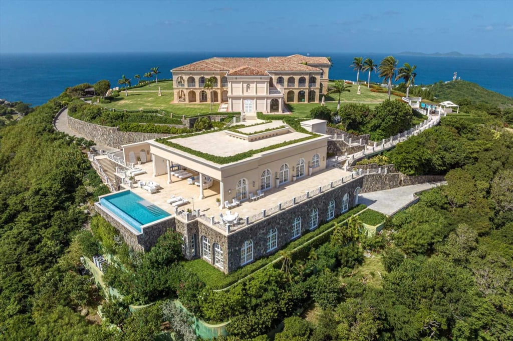 This gorgeous mansion in Mustique has gone up for sale with a price tag of US$200 million. Photo: Knight Frank This gorgeous mansion in Mustique has gone up for sale with a price tag of US$200 million. Photo: Knight Frank
