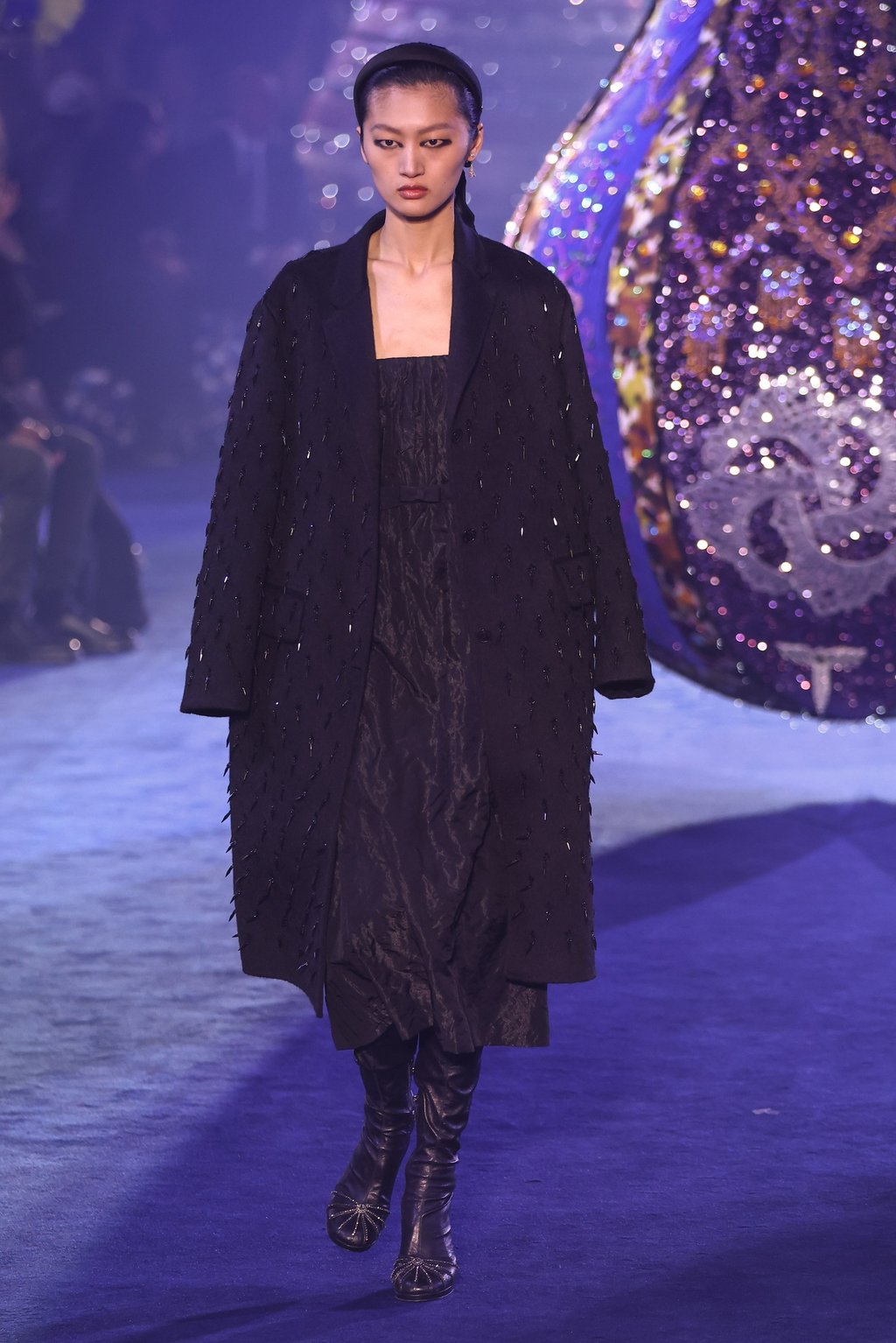 While the decor was futuristic, the designs looked to the 1950s for inspiration at Dior during Paris Fashion Week on February 28. Photo: EPA-EFE