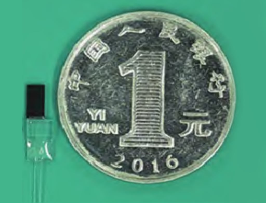 Chinese engineers built a fibre-optic gyroscope on a grain-sized chip – compared to the bowl-sized ones in present use. Photo: Xian Flight Automatic Control Research Institute, Aviation Industry Corporation of China Chinese engineers built a fibre-optic gyroscope on a grain-sized chip – compared to the bowl-sized ones in present use. Photo: Xian Flight Automatic Control Research Institute, Aviation Industry Corporation of China