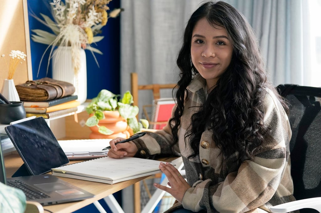 Priscilla Molina says people come to her for signature makeovers because they’re tired of the way they sign their names. Photo: AP