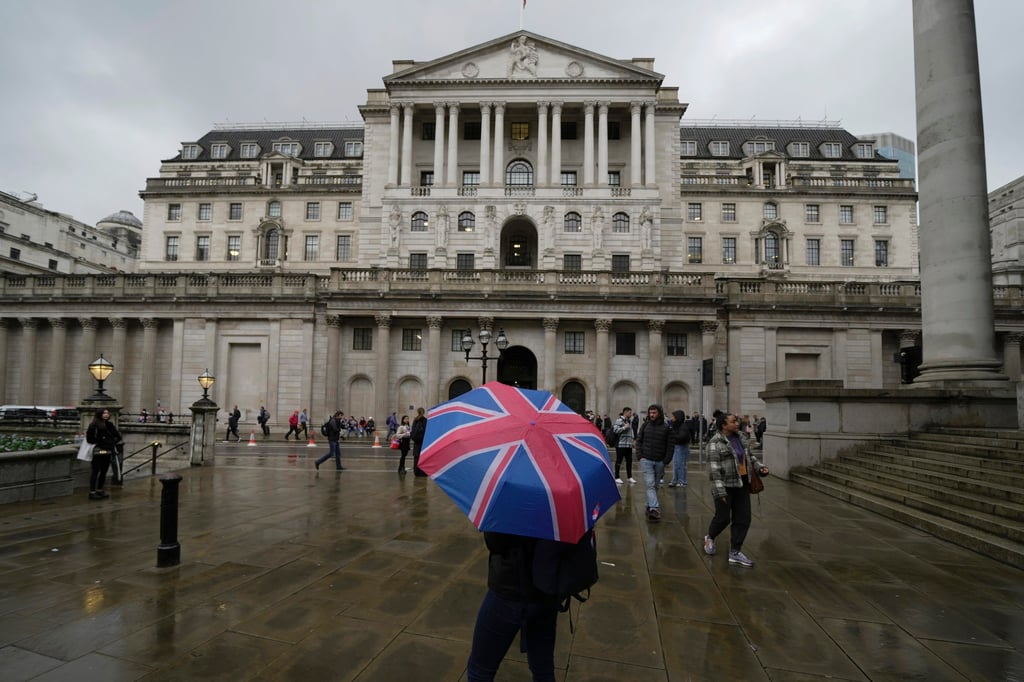 The Bank of England in London. Companies are scrambling to figure out how to manage their finances after Silicon Valley Bank suddenly shut down on Friday. Photo: AP The Bank of England in London. Companies are scrambling to figure out how to manage their finances after Silicon Valley Bank suddenly shut down on Friday. Photo: AP