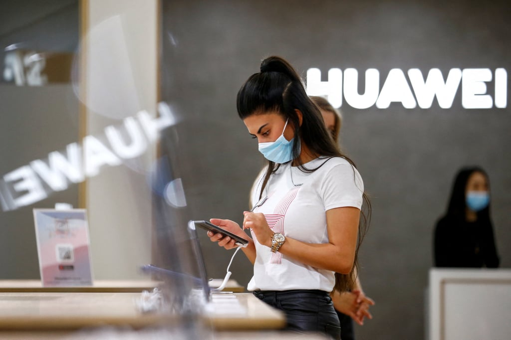 Huawei Technologies Co has been the subject of rumours linking it to new chip packaging technology, which could help the company produce advanced semiconductors for its smartphones and other devices. Photo: Reuters Huawei Technologies Co has been the subject of rumours linking it to new chip packaging technology, which could help the company produce advanced semiconductors for its smartphones and other devices. Photo: Reuters