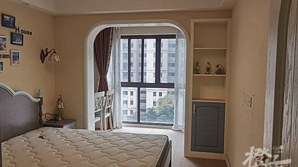 It is understood the couple who died in the flat were having financial problems at the time. Photo: Weibo