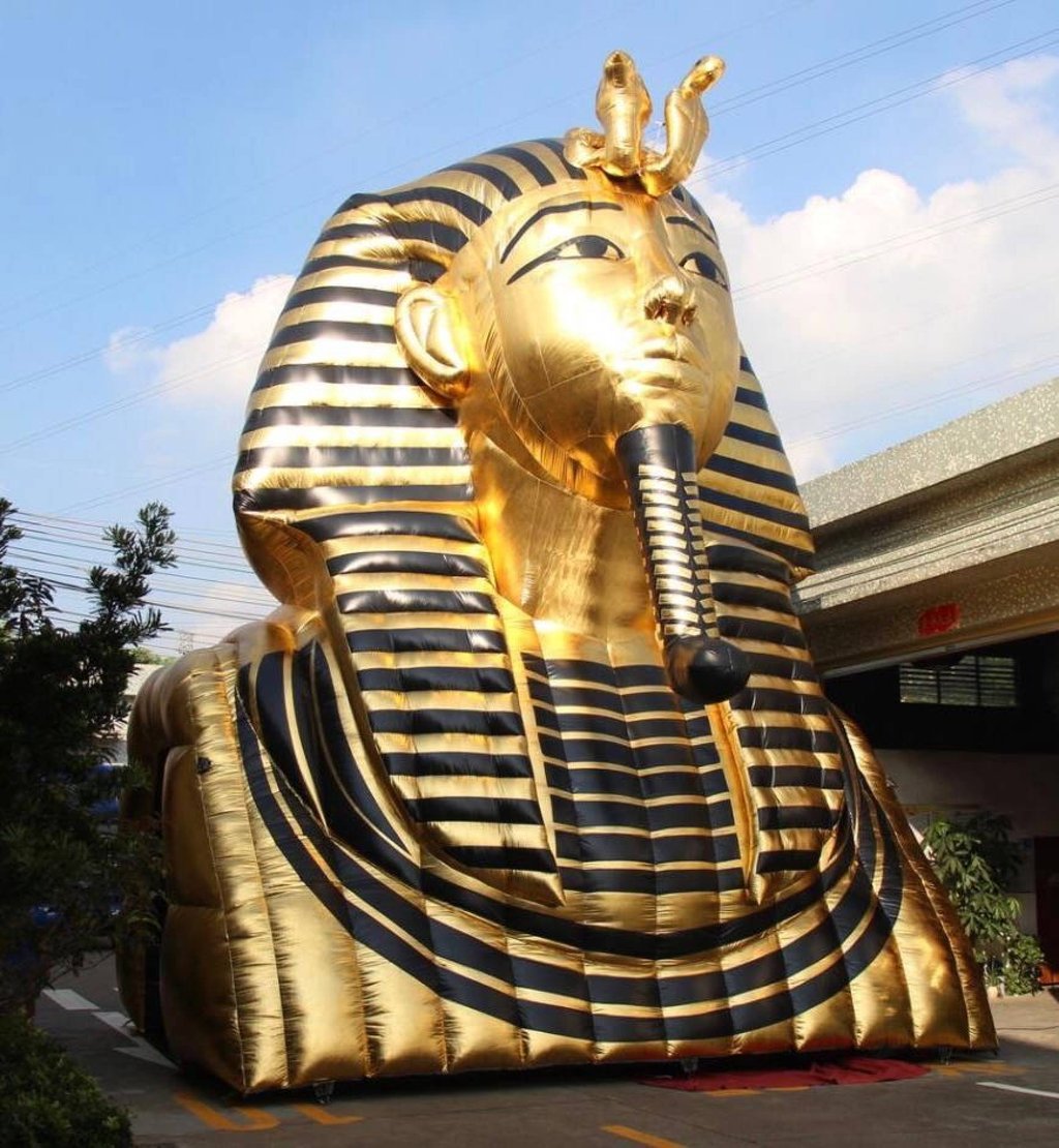King Tut (2018), part of the Gravity exhibit by Awol Ezriku. Photo: Handout