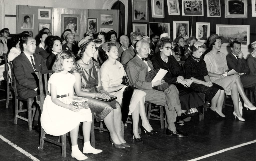 The opening of a Hong Kong Art Club exhibition in the St. John’s Cathedral Hall in the late 1950s. Photo: courtesy of D’Almada Barretto Collection