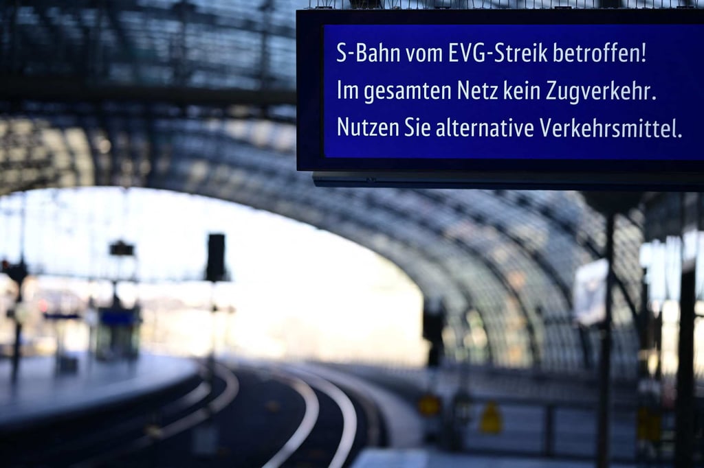 An information screen is pictured at an empty platform during a one-day wage strike of the public transport sector at Berlins main central station Hauptbahnhof. Photo: AFP
