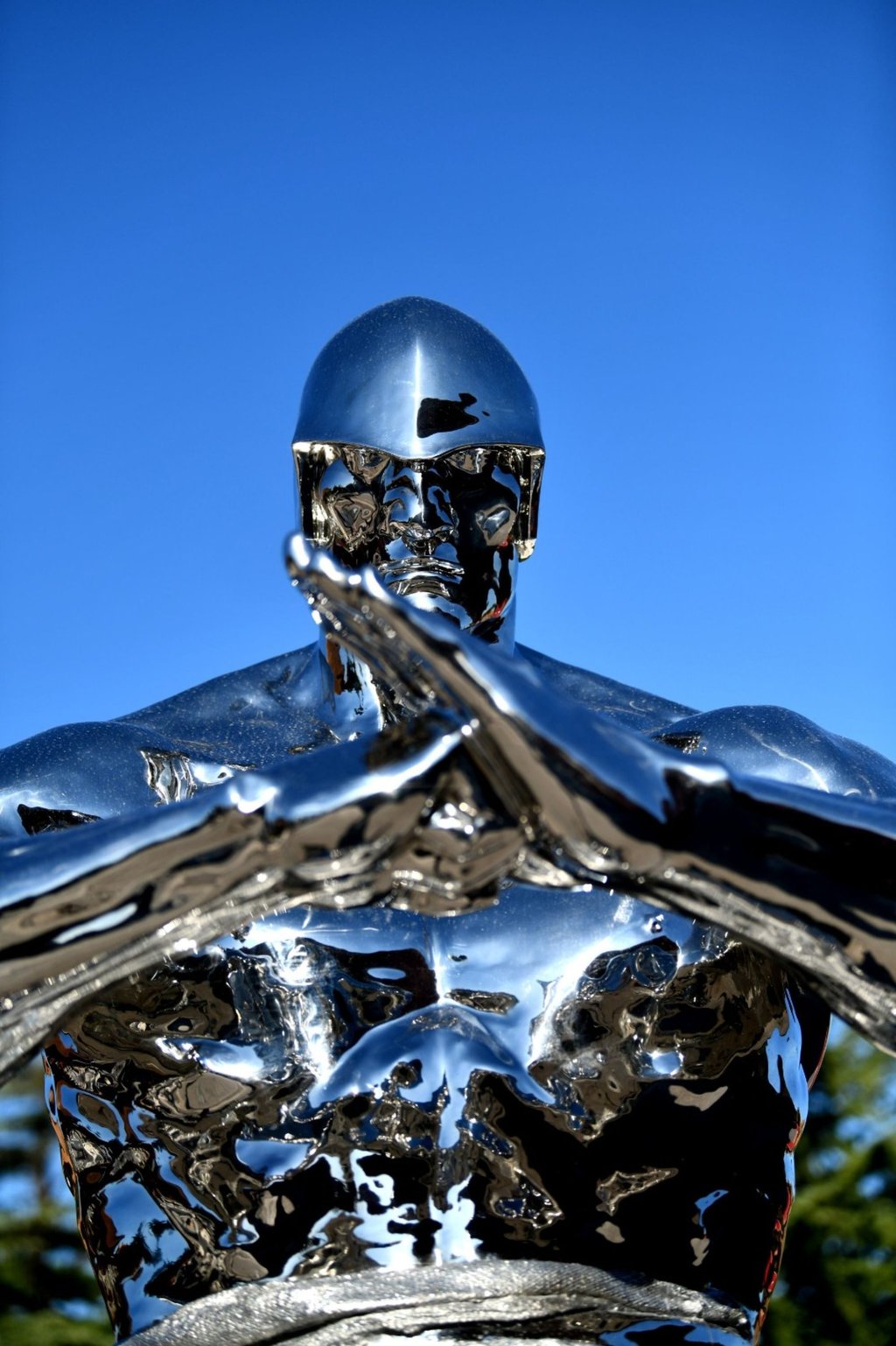 Ren Zhe’s ‘Infinite Spirit of Allegiance’ fetched HK$2.52 million at Sotheby’s Modern Art Evening Sale in Hong Kong in 2021. Photo: Handout Ren Zhe’s ‘Infinite Spirit of Allegiance’ fetched HK$2.52 million at Sotheby’s Modern Art Evening Sale in Hong Kong in 2021. Photo: Handout