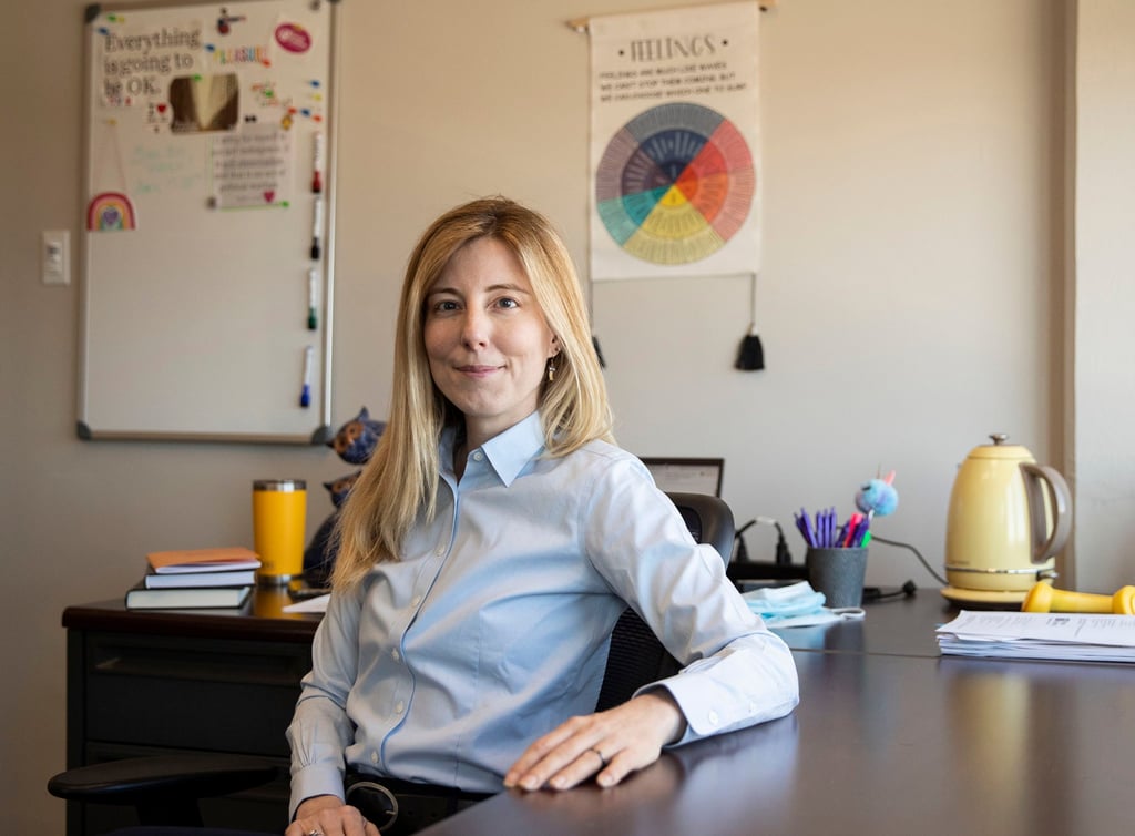 Professor Jenn Pollitt teaches Temple’s new porn studies class. Photo: TNS