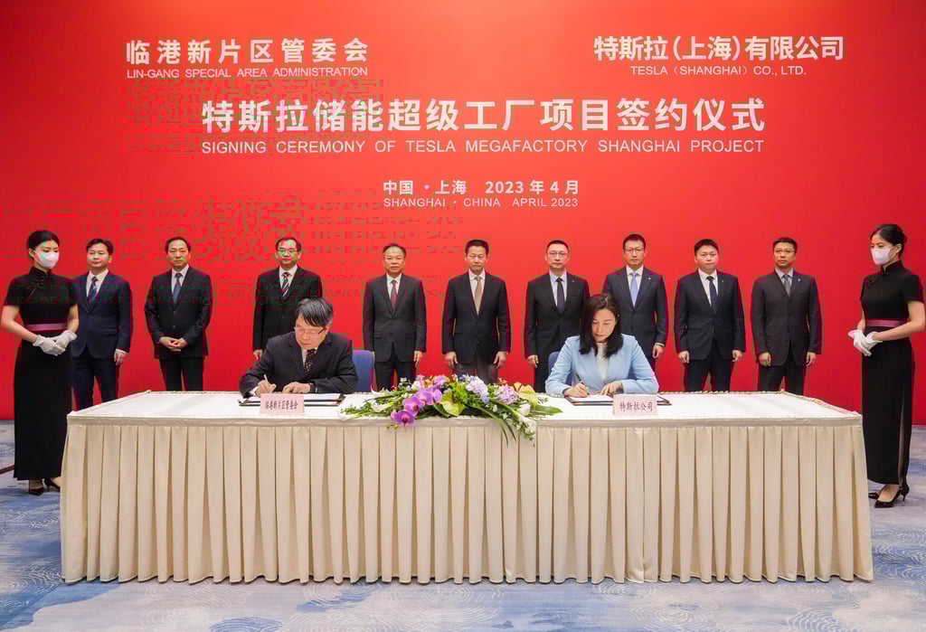 The signing ceremony of Tesla’s Megafactory Shanghai project on April 9. Photo: Xinhua