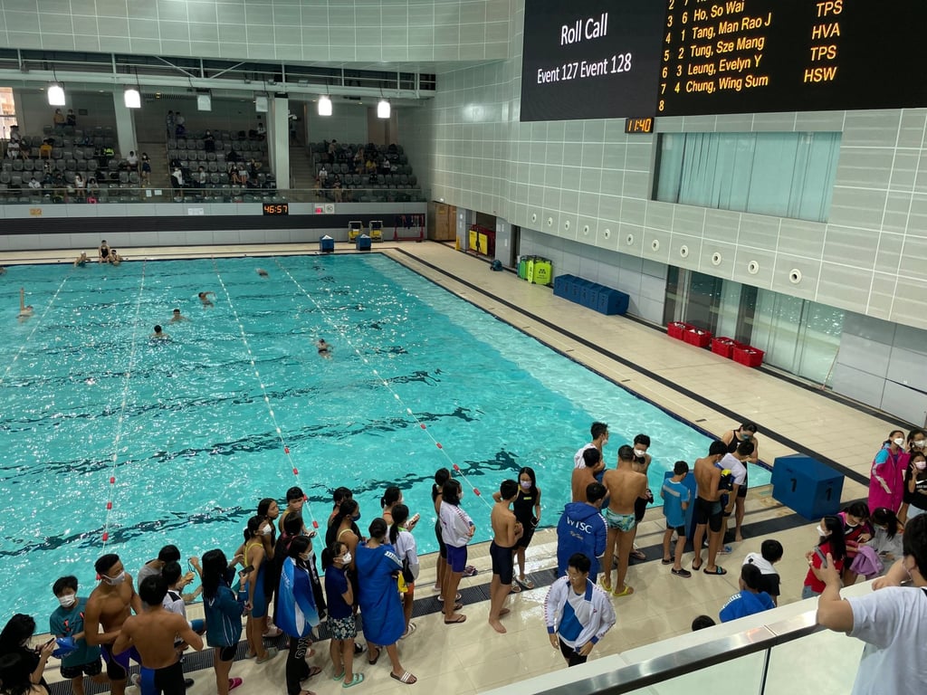 Fans lining up for an autograph of star swimmer Siobhan Haughey at Victoria Park Swimming Pool. Photo: Chan Kin-wa