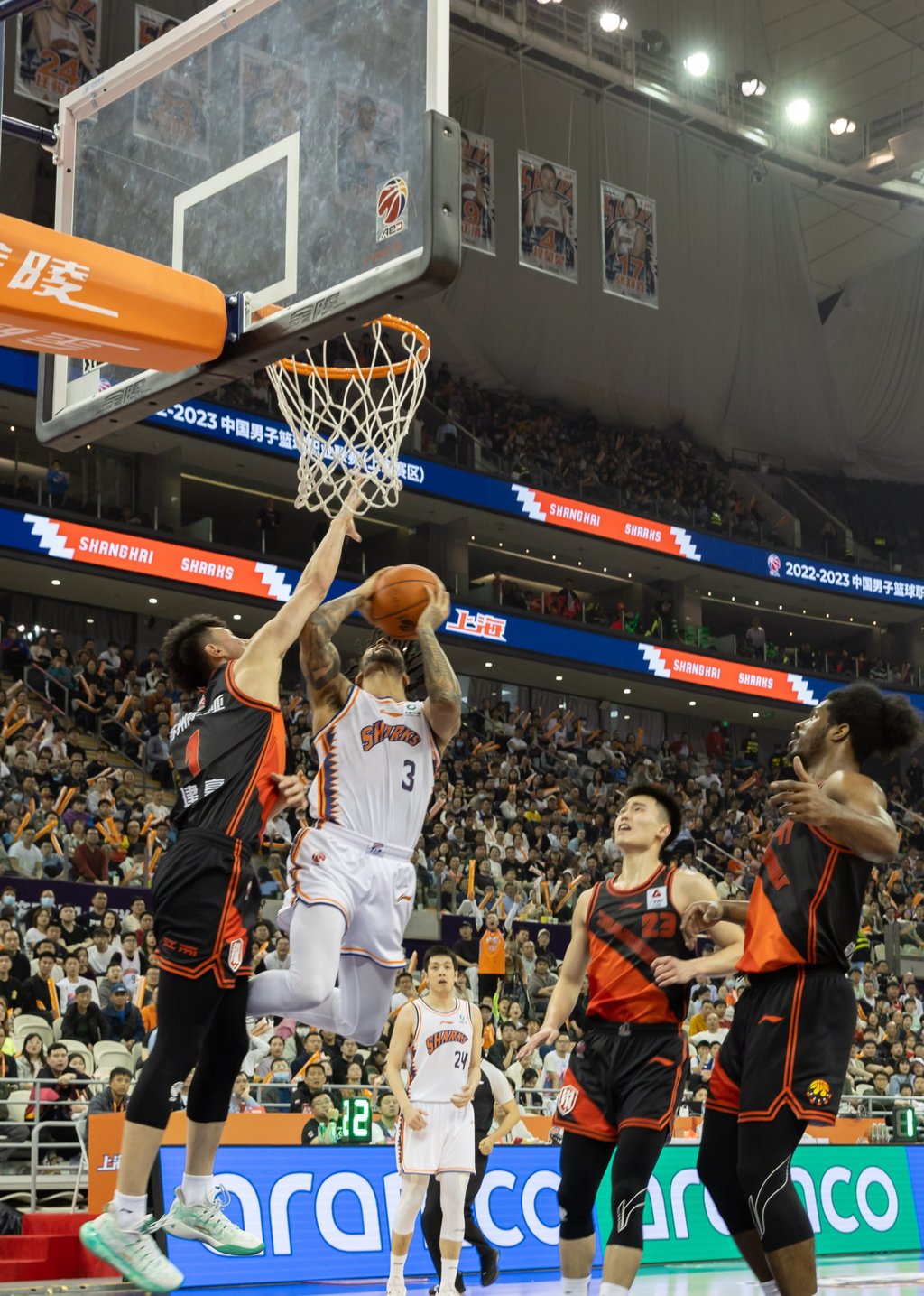 Melo Trimble of Shanghai Sharks goes for a lay-up against Jiangsu Dragons during game 3 on April 14, 2023. Photo: Xinhua