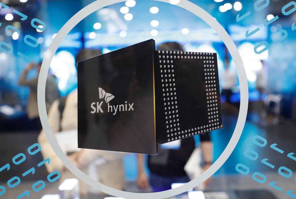 Sample memory chips made by SK Hynix are seen on display at the Korea Electronics Show in Seoul on October 8, 2019. Photo: AP