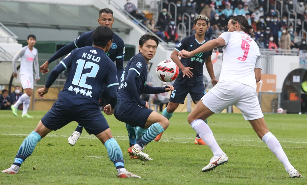 Kitchee’s Dejan Damjanovic tries to break through Rangers’ defence during their 2021 FA Cup tie. Photo: K. Y. Cheng