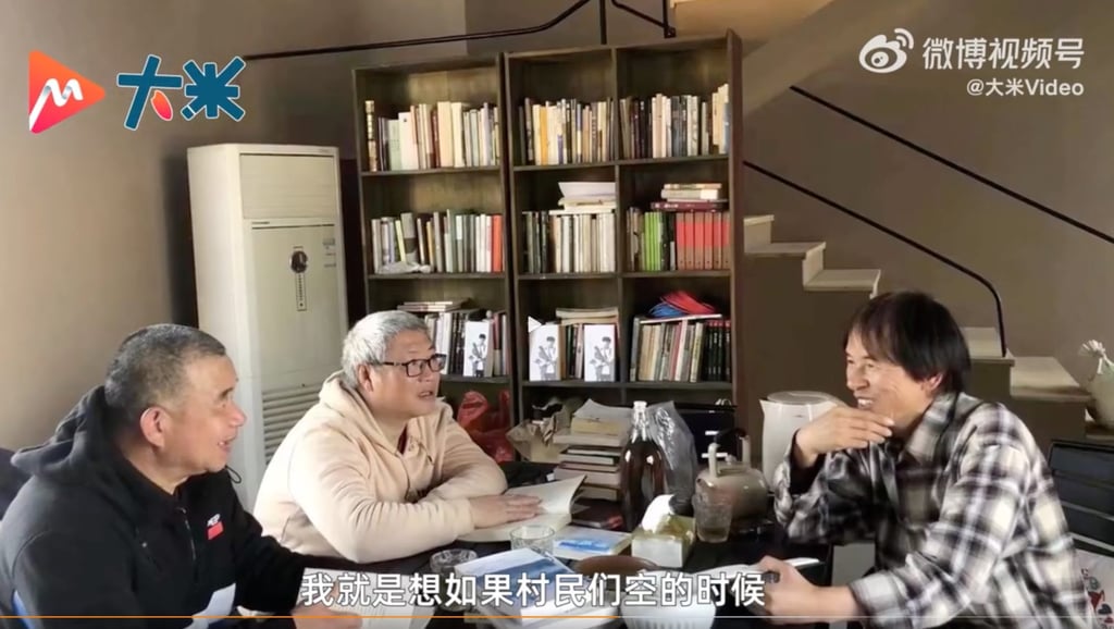Store owner Jiang Libo says that despite the difficult-to-access location, people would still come to the store out of curiosity and a love of reading. Photo: Weibo Store owner Jiang Libo says that despite the difficult-to-access location, people would still come to the store out of curiosity and a love of reading. Photo: Weibo