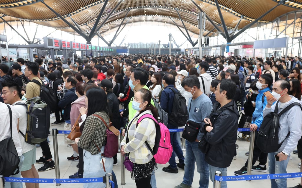 People queue up to cross the border at the Hong Kong-Zhuhai-Macao Bridge at Hong Kong Port. Photo: Edmond So People queue up to cross the border at the Hong Kong-Zhuhai-Macao Bridge at Hong Kong Port. Photo: Edmond So