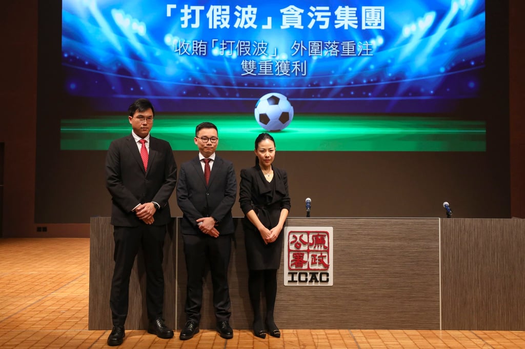 The ICAC’s Allen Leung (left), Kenny Lau Tsz-hong and Kate Cheuk. Photo: Xiaomei Chen