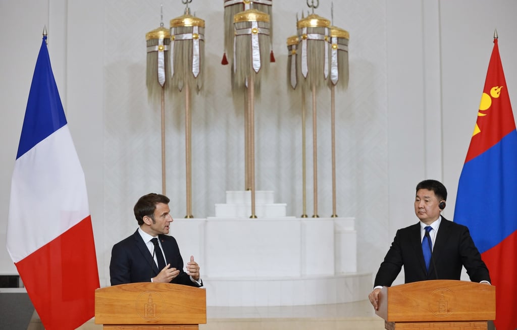 French President Emmanuel Macron, left, and Mongolia’s President Ukhnaagiin Khurelsukh in Ulaanbaatar, Mongolia on Sunday. Photo: EPA-EFE