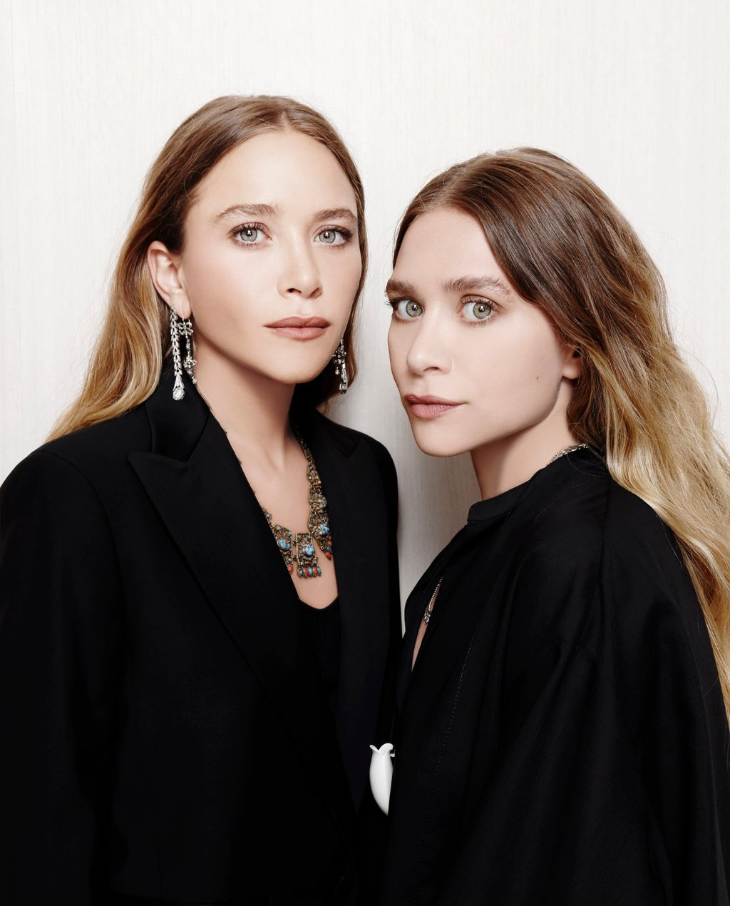 Mary Kate (left) and Ashley Olsen, posing at the Lane Crawford shop in Admiralty, Hong Kong, in July 2015. Photo: Handout Mary Kate (left) and Ashley Olsen, posing at the Lane Crawford shop in Admiralty, Hong Kong, in July 2015. Photo: Handout