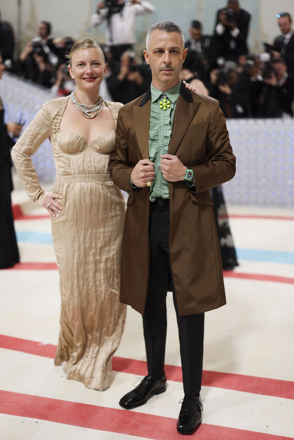 Emma Wall and Jeremy Strong pose at the Met Gala, an annual fundraising gala held for the benefit of the Metropolitan Museum of Art’s Costume Institute with this year’s theme “Karl Lagerfeld: A Line of Beauty”, in New York City, New York, US, on May 1. Photo: Reuters