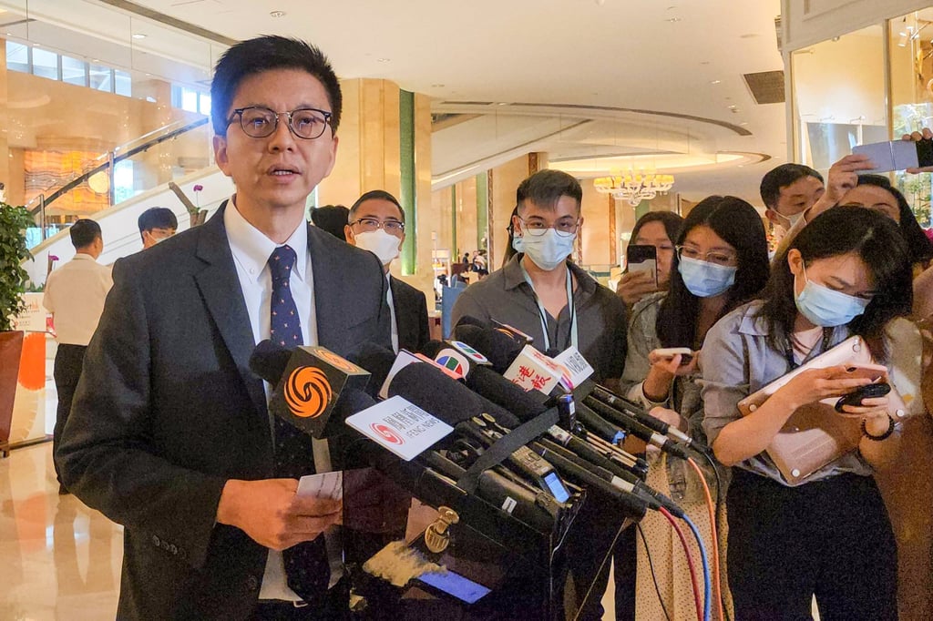 Cathay Pacific CEO Ronald Lam offers another apology over the incident. Photo: Iris Ouyang
