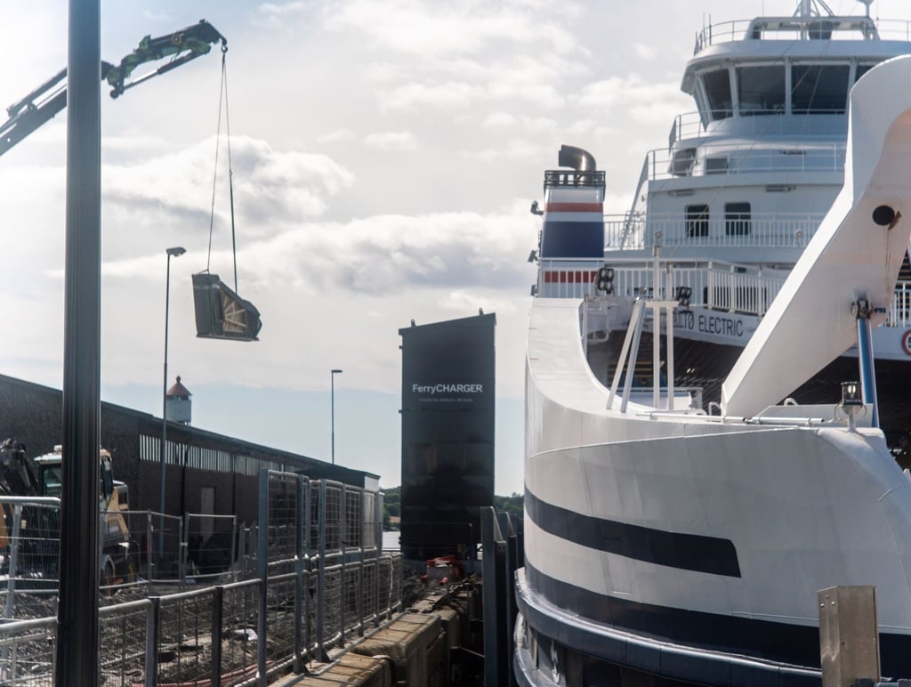 Charlemagne Palestine’s piano is lifted aboard the Bastø Electric, the world’s largest all-electric ferry, in Moss, Norway, in August 2021. Photo: Bastø Electric Charlemagne Palestine’s piano is lifted aboard the Bastø Electric, the world’s largest all-electric ferry, in Moss, Norway, in August 2021. Photo: Bastø Electric