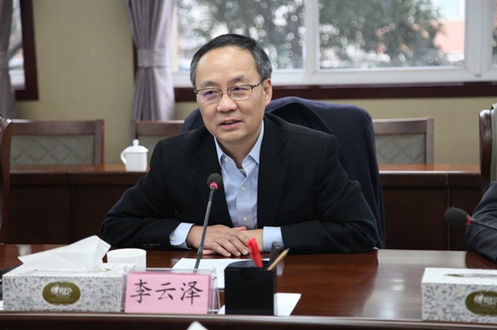 Li Yunze, member of Sichuan party committee, Deputy Sichuan governor. Photo: Sina.cn