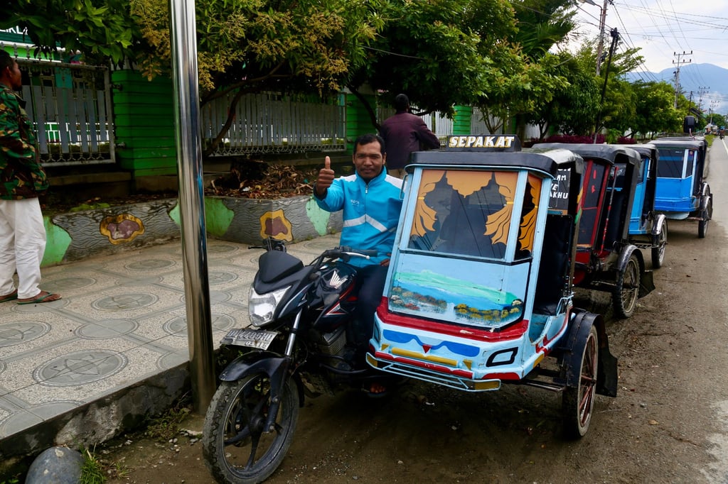Tricycle taxis in Banda Aceh, the capital of Aceh province, Indonesia. Photo: Dave Smith Tricycle taxis in Banda Aceh, the capital of Aceh province, Indonesia. Photo: Dave Smith